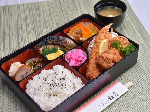 ◆ランチ・夕食／松月弁当Ｂ★９００円（税別）