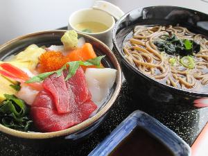 ◆ランチ・夕食／生ちらし・そば（うどん）セット★１,２００円（税別）