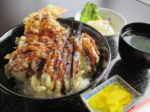 ◆ランチ・夕食／天丼★９００円（税別）