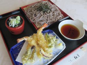 ◆ランチ・夕食／天ざるそば（うどん）★１,１００円（税別）