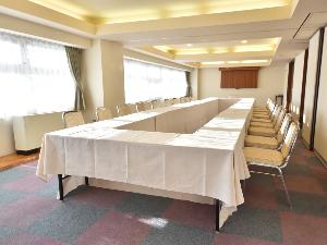◆会議室／会議や研修、お食事会など幅広い用途でご利用いただけます(^▽^)/