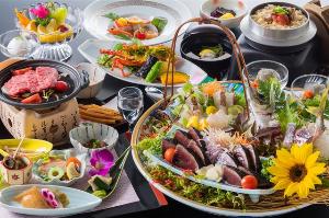 皿鉢料理と土佐風会席【6～8月の内容となります】