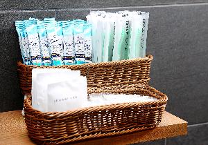 アメニティ一例（フロントにてご用意）