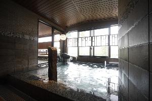 【男性】内湯 (湯温：40〜41℃)