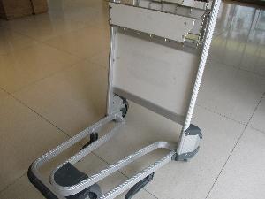 【貸し出し】荷物運び用のカート