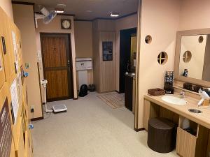 男子大浴場脱衣場