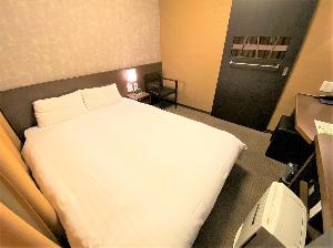 禁煙クイーンルーム<BR>シモンズベッド使用<BR>ベッド幅：1600×2000