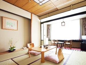 ★【スタンダード和室／30～35平米】畳の上に寝転ぶひと時も、和室ならではの愉しみ