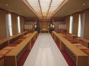 ５階には神殿がございます