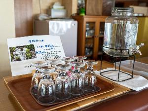 お風呂上り摩周湖のお水をご用意。冷たくておいしいですよ