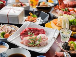 鹿児島の“黒”食材にこだわり抜いた「鹿児島黒づくし会席」。