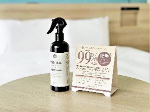 消毒スプレーを全客室に設置しております