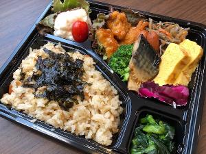 朝食あなご弁当（一例）　コロナ対策の為一時的にお弁当です。