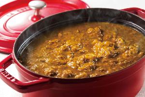 ★【朝食】エミオン特製　牛すじカレー