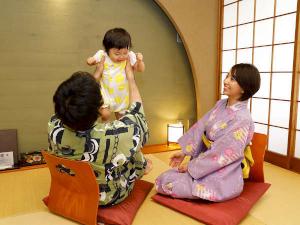お部屋に響く笑い声♪みくまホテルはお子様も歓迎しております！