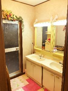 館内洗面<BR>洗面は、廊下の中央・浴室・トイレに設置しております