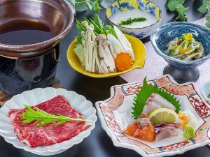 2021年1月~3月スタンダードプランのコース料理です。おおいた和牛のすき焼きが付きます。