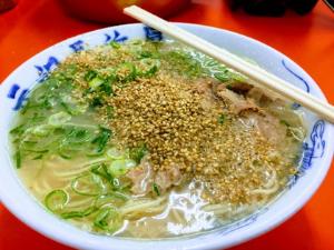 【長浜ラーメン】福岡名物とんこつラーメンより、こちらは長浜地区を中心に展開される「長浜」スタイルのラーメン。名店「元祖長浜ラーメン」は川端商店街にもございます（写真提供：福岡市）