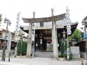 【櫛田神社】博多の守り神「櫛田神社」。福岡三大祭りの一つ「山笠」のスタート地点でもあります。飾り山も年間で展示されており、観光名所としても人気。当ホテルからは徒歩で約2分（写真提供：福岡市）