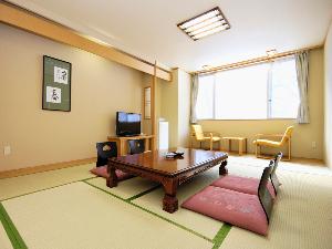 【和室】スタンダードな和室です。足を伸ばしてお寛ぎください