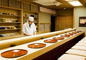 【ふじ田】京の花街の一つ“先斗町”歌舞練場前、石畳通りに面して店を構えております。