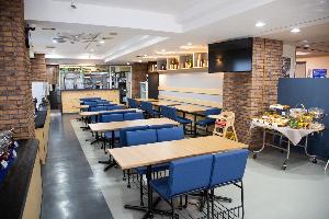 １FレストランYellow　朝食　６：１５～９：００、夕食１７：００～２１：００（２０：３０ラストオーダー）お米は熊本県産米を使用しております。