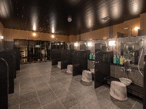 天然温泉(亀山温泉）旅人の湯　男女別：利用時間15:00～2:00／5:00～10:00