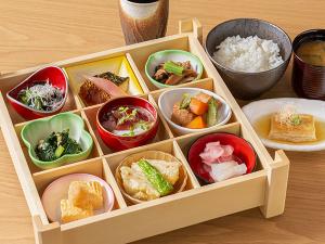 ＳＨＡＲＩ和朝食膳