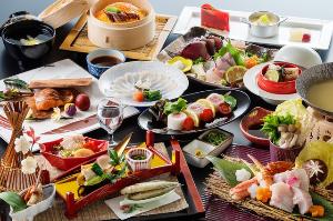 【龍馬ふぐ満福会席】贅沢な冬の味覚を堪能！龍馬ふぐをふんだんに使用した土佐の創作和会席