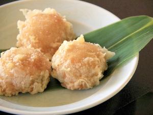【名物 天ぷら饅頭】