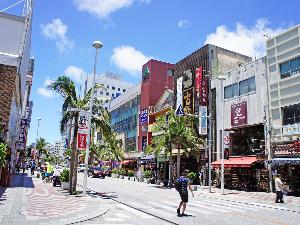 観光やお買い物のに便利!国際通りまで徒歩1分の好立地