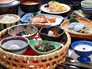 【朝食】山形屋は、朝食自慢の宿です。