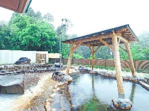 【源泉かけ流し温泉】露天風呂