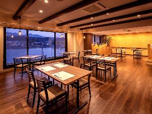 ■お食事処■みくま川を眺めるお食事処は大分の名物をお召し上がりいただきながら景色もお楽しみください♪