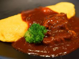 【ご当地メニュー】ビーフシチューオムレツ 