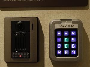 【女性】大浴場入口 (キュリティ)◆セキュリティロック 暗証番号設置で安心