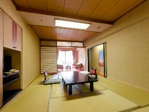 ◆グランシャトー館　和室10畳又は12畳(A)