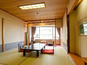 ◆セントラル・イースト館　和室8畳(E)