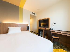 【客室】シングル・部屋広さ…16平米・宿泊人数…1～2名・ベッド幅…140cm