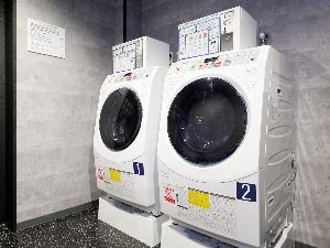 4・9Fベンダールーム内：コインランドリー