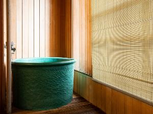 【露天風呂付和洋室(ツインタイプ)】<BR>こちらの露天風呂は温泉ではございません。