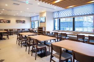 【Hatago】2Fレストラン営業時間 6：30～9：30 (最終入店 9：00) 席数85席