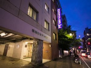 平和台ホテル荒戸外観（夜）
