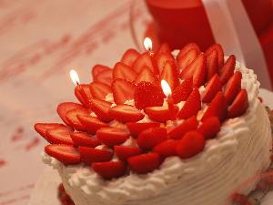 お誕生日ケーキの手配も承っております