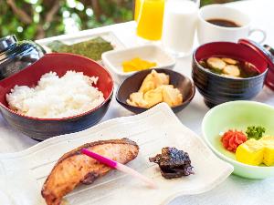 【朝食】和食は卵かけご飯か卵焼きのいずれかをお選びいただけます。
