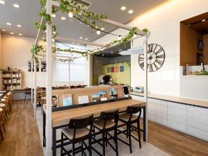 ×ライブラリーカフェ