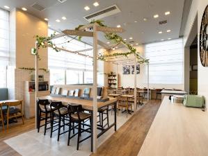 ×ライブラリーカフェ