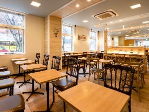 【ライブラリーカフェ】仕事をしたい時・リラックスしたい時。ゆったりした空間できままにお過ごし下さい