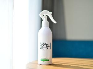 【備品】除菌スプレー　全室に除菌スプレーをご用意しております。