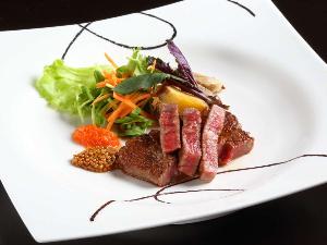 日本一の和牛「高千穂牛」。その芳醇な味わいは正に格別。